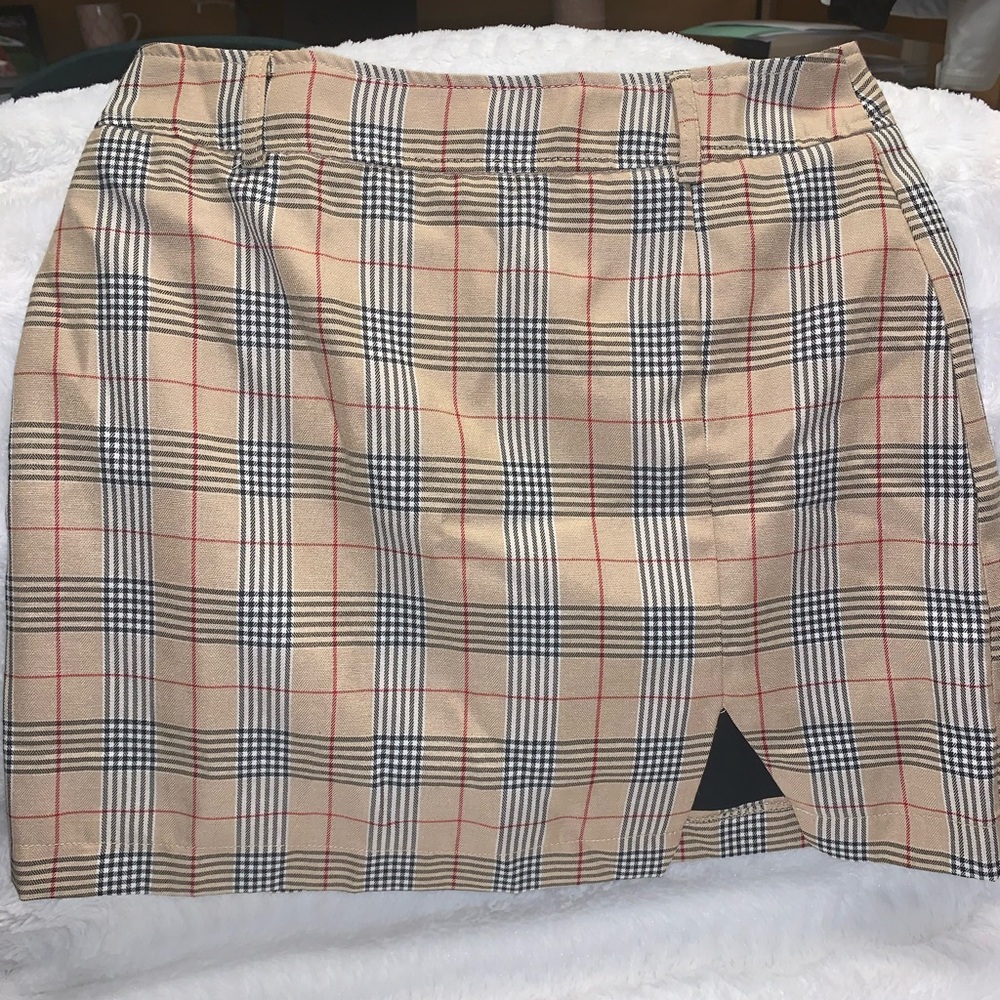 Mini Skirt, new with tags